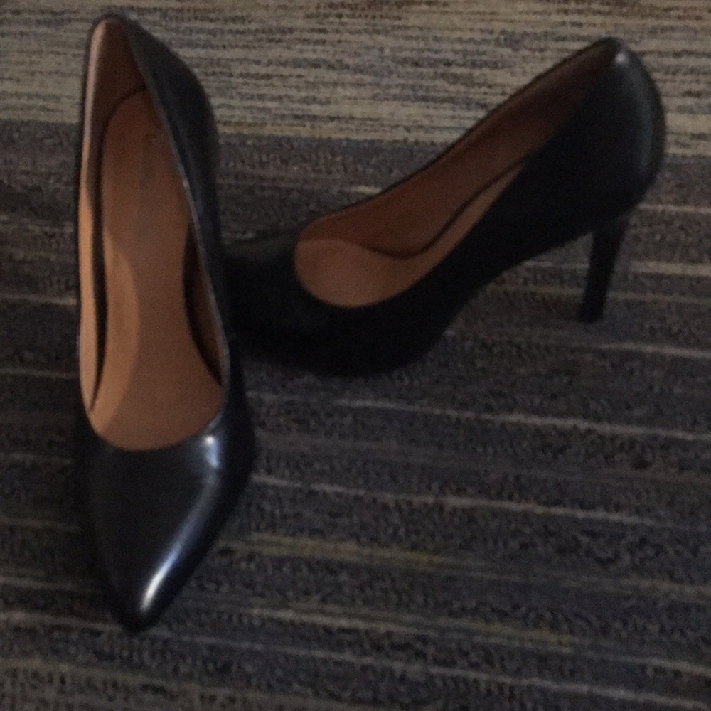 Cosmopolitan pumps